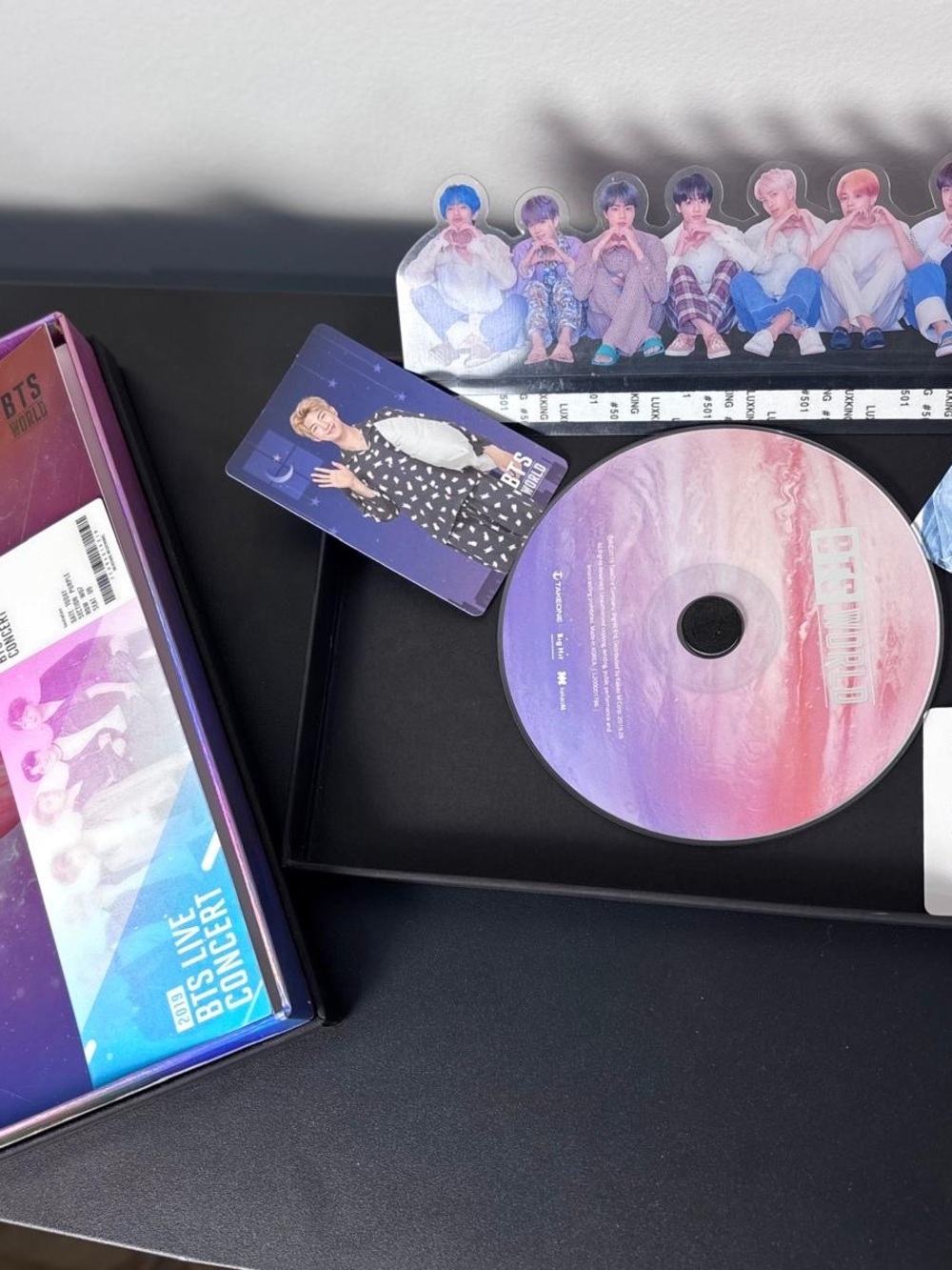 Pink & Purple Gradient CD – Official Live Concert